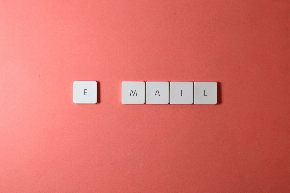 Brevo vs Mailchimp: cuál elegir según tu pyme — Email marketing pymes brevo