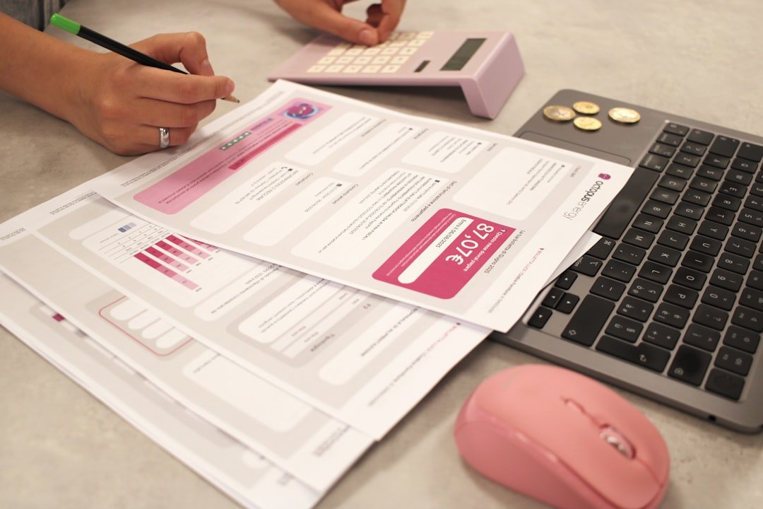Freelance gestionando proyectos y clientes con un stack de apps integradas